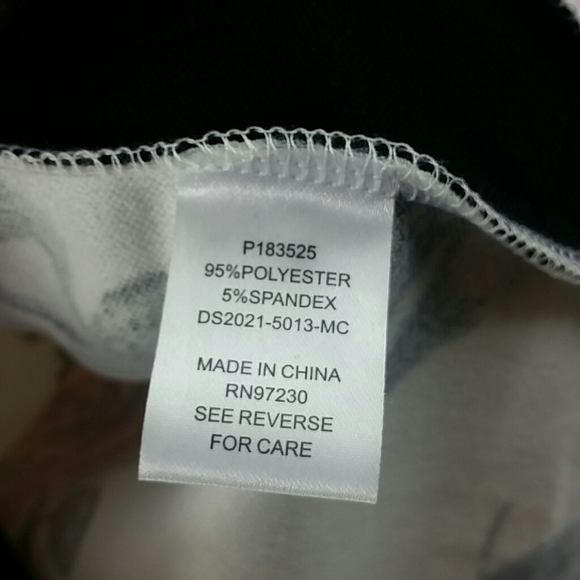 🚫SOLDAlmost famous Small spring summer dress Nwt - Picture 7 of 8